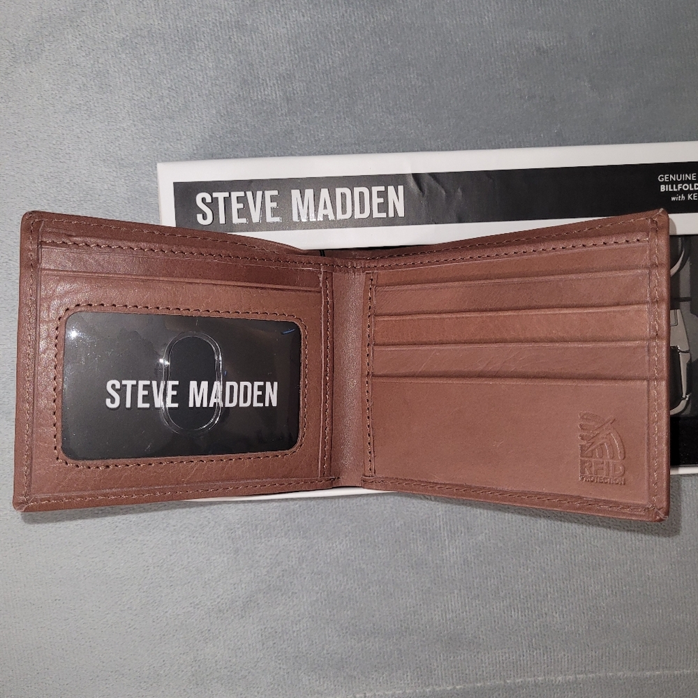 Genuine Leather Wallet & Key Fob Set- Steve Madden - Picture 7 of 16